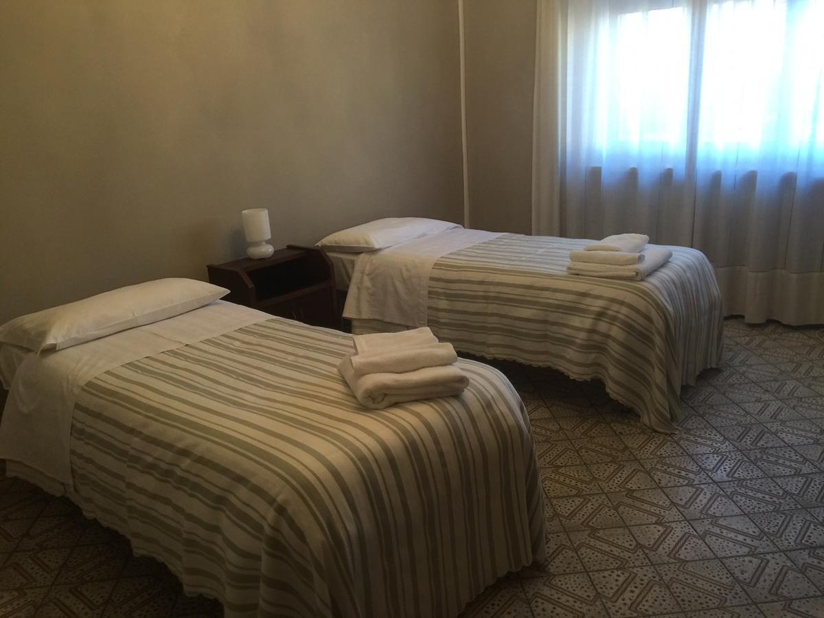 Casa Salice Apartment Racconigi Bagian luar foto